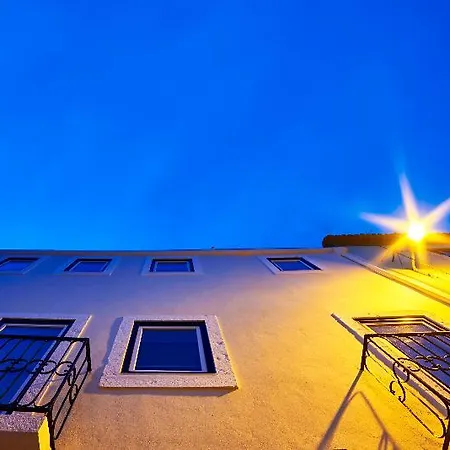 Lis Apartment *